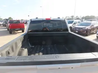 Ford F-150 2023 4x4 Lariat 4dr SuperCrew 6.5 ft. SB