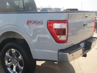 Ford F-150 2023 4x4 Lariat 4dr SuperCrew 6.5 ft. SB