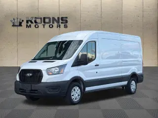 Ford Transit 2024 250 3dr LWB Techo Medio Furgón de Carga