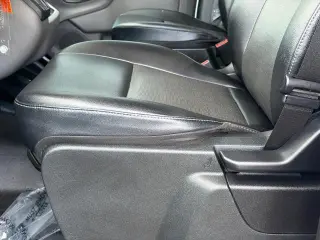 Ford Transit 2024 250 3dr LWB Techo Medio Furgón de Carga