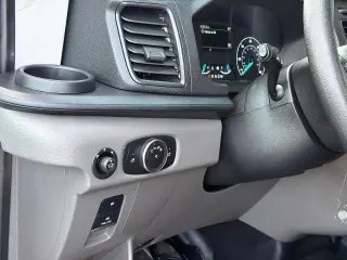 Ford Transit 2024 250 3dr LWB Techo Medio Furgón de Carga