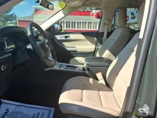 Ford Explorer 2024 AWD XLT 4dr SUV