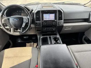 Ford F-150 2019 4x4 XLT 4dr SuperCrew 5.5 ft. SB