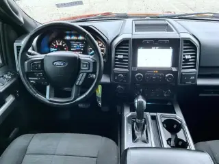 Ford F-150 2017 4x4 XLT 4dr SuperCrew 5.5 ft. SB