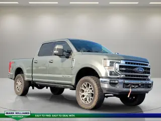 Ford F-250 Super Duty 2020 4x4 Lariat 4dr Crew Cab 6.8 ft. SB Pickup