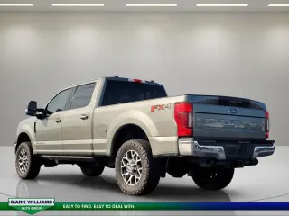Ford F-250 Super Duty 2020 4x4 Lariat 4dr Crew Cab 6.8 ft. SB Pickup