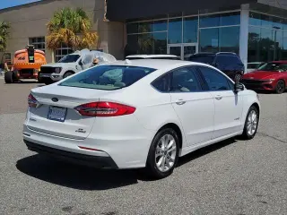 Ford Fusion Hybrid 2019 SE 4p Sedan