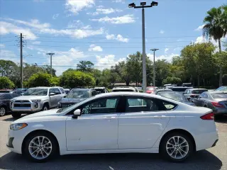 Ford Fusion Hybrid 2019 SE 4p Sedan