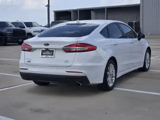 Ford Fusion 2019 SE 4dr Sedán