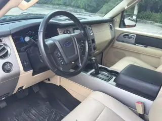 Ford Expedition 2016 4x2 XLT 4p SUV