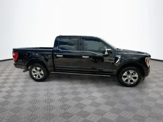 Ford F-150 2023 4x4 XL 4dr SuperCrew 5.5 ft. SB