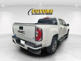 GMC Canyon 2022 4x4 Denali 4dr Crew Cab 5 ft. SB