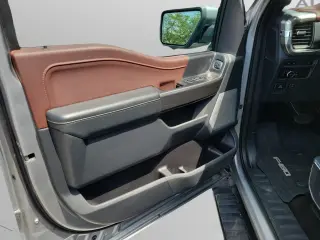 Ford F-150 2023 4x4 Lariat 4dr SuperCrew 5.5 ft. SB