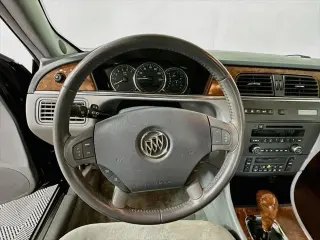 Buick LaCrosse 2005 CX 4dr Sedán con Airbags Frontales y Traseros