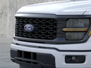 Ford F-150 2025 4x2 STX 4p SuperCrew 5.5 ft. SB