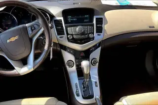 Chevrolet Cruze 2011 LT 4p Sedan con 2LT