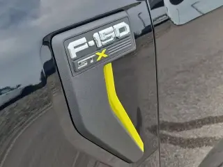 Ford F-150 2025 4x4 STX 4dr SuperCrew 5.5 ft. SB