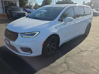 Chrysler Pacifica Hybrid 2022 Limited 4dr Mini-Van