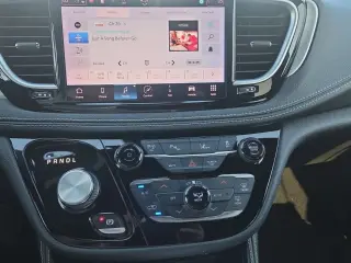 Chrysler Pacifica Hybrid 2022 Limited 4dr Mini-Van