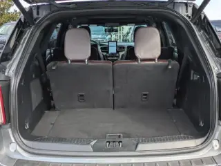 Ford Explorer 2023 AWD Platinum 4dr SUV
