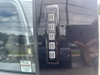 Ford F-150 2023 4x4 XLT 4dr SuperCrew 5.5 ft. SB