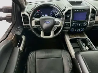 Ford F-350 Super Duty 2019 4x4 Lariat 4dr Crew Cab 6.8 ft. SB SRW Pickup