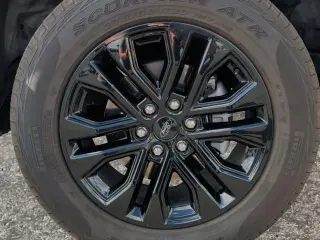 Ford F-150 2025 4x4 XLT 4dr SuperCrew 5.5 ft. SB