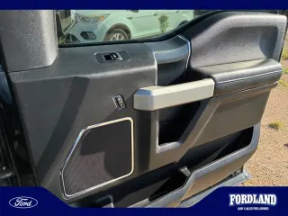 Ford F-150 2018 4x4 Lariat 4dr SuperCrew 5.5 ft. SB