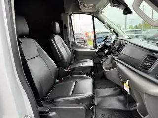 Ford Transit 2025 150 3dr LWB Techo Medio Furgón de Carga