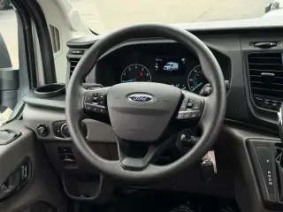Ford Transit 2025 150 3dr LWB Techo Medio Furgón de Carga