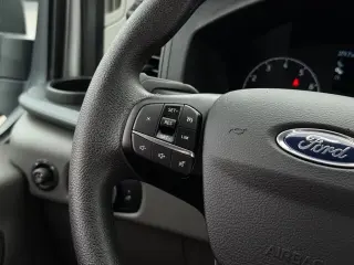 Ford Transit 2025 150 3dr LWB Techo Medio Furgón de Carga