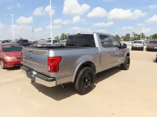 Ford F-150 2020 4x2 Lariat 4 puertas SuperCrew 5.5 pies. SB
