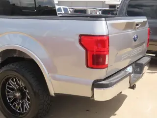 Ford F-150 2020 4x2 Lariat 4 puertas SuperCrew 5.5 pies. SB