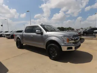 Ford F-150 2020 4x2 Lariat 4 puertas SuperCrew 5.5 pies. SB