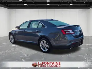 Ford Taurus 2018 SEL 4dr Sedan