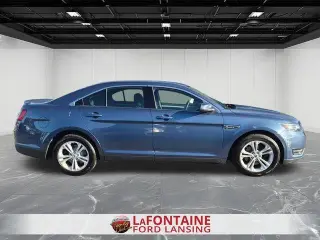 Ford Taurus 2018 SEL 4dr Sedan