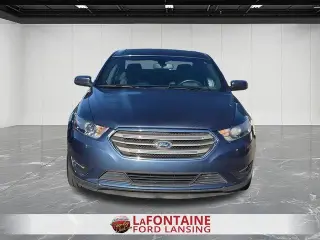 Ford Taurus 2018 SEL 4dr Sedan