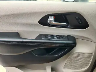 Chrysler Pacifica 2020 Limited 4dr Mini-Van