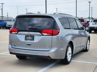 Chrysler Pacifica 2020 Limited 4dr Mini-Van