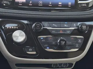 Chrysler Pacifica 2021 Touring L 4dr Mini-Van