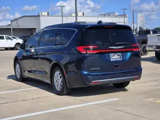 Chrysler Pacifica 2021 Touring L 4dr Mini-Van