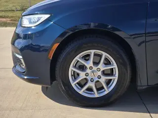 Chrysler Pacifica 2021 Touring L 4dr Mini-Van