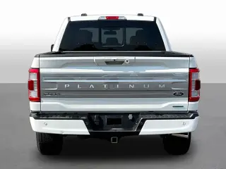 Ford F-150 2023 4x4 Platino 4dr SuperCrew 5.5 ft. SB