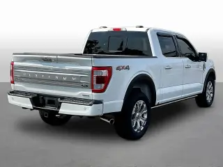 Ford F-150 2023 4x4 Platino 4dr SuperCrew 5.5 ft. SB