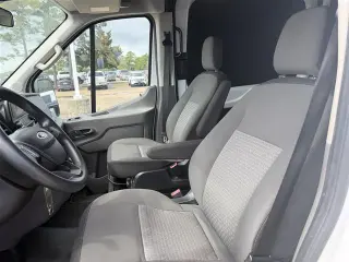 Ford Transit 2020 250 furgón de carga de 3 puertas, carrocería corta y techo medio