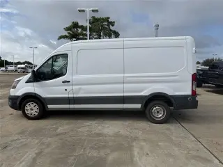 Ford Transit 2020 250 furgón de carga de 3 puertas, carrocería corta y techo medio