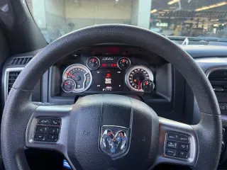 Ram 1500 Clásico 2021 4x2 SLT 4dr Quad Cab 6.3 pies CB Camión