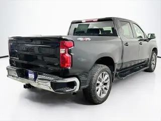 Chevrolet Silverado 1500 Limited 2022 4x4 LT 4dr Crew Cab 5.8 ft. SB con 2FL