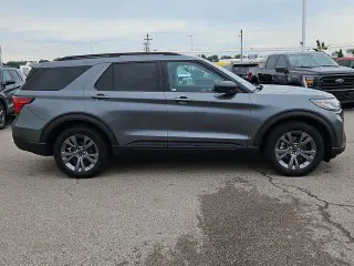 Ford Explorer 2026 AWD Active 4dr SUV