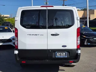 Ford Transit 2025 250 3pu LTR Techo Bajo Furgón de Carga